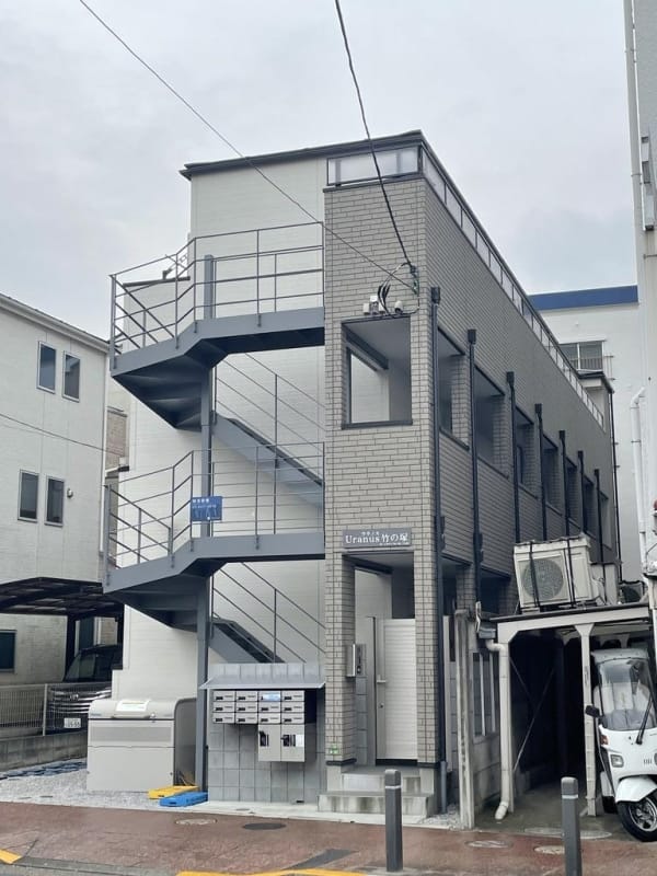 ウラノス竹の塚の写真