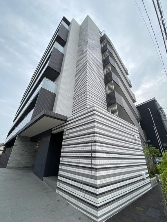 RIVER STONE 704