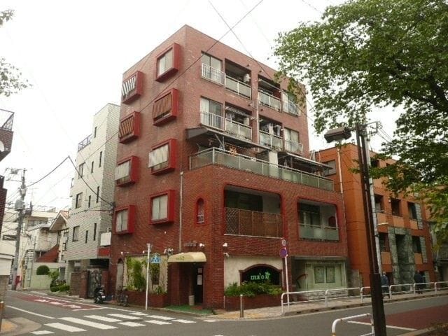 桜並木マンションの写真