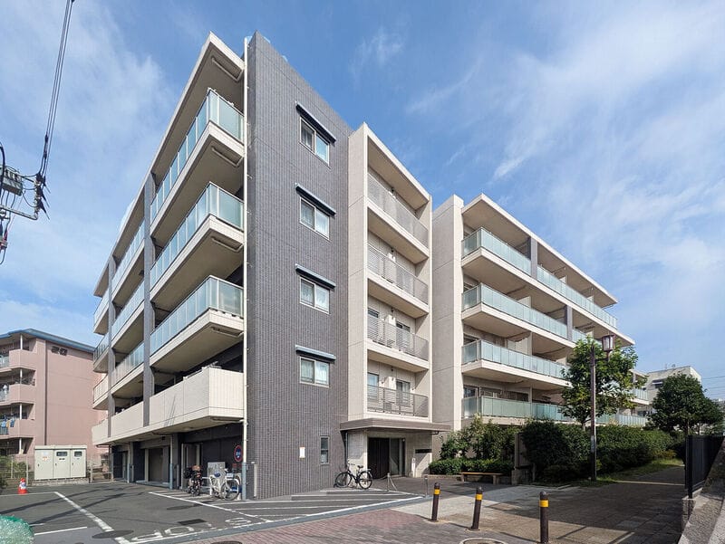 パレステージ青井ナチュラコートの写真