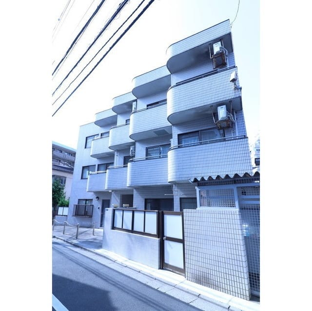 フラッツ・レルエの写真