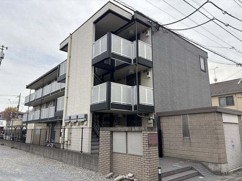 レオパレスクイントの写真