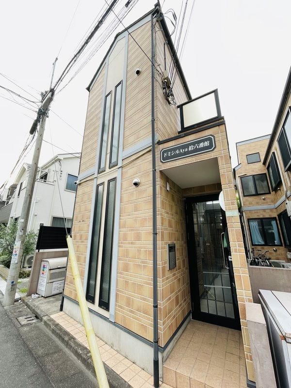 ドミシルAYA拾六番館 201