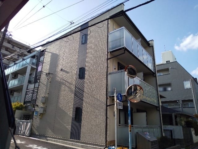 レオネクストローリエ 303
