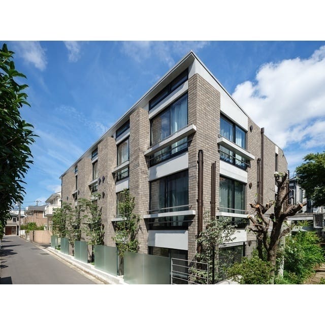 est Largo KOMAZAWAⅡの写真