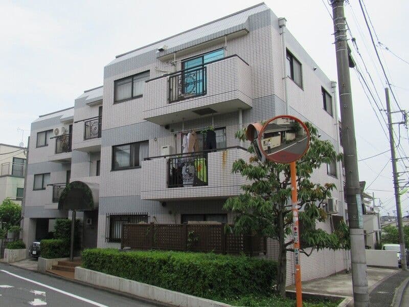 ハイツ創 302