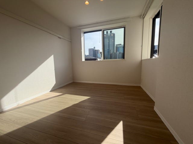 グレースネーブル 301