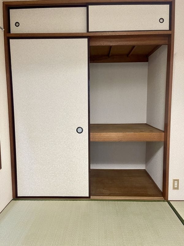 山浦ビル 201