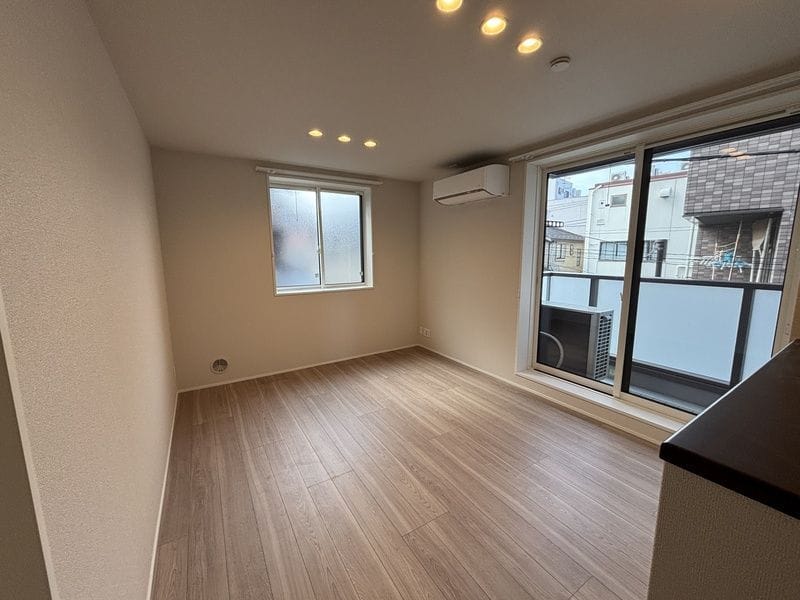 ジュヌ メナージュ 201