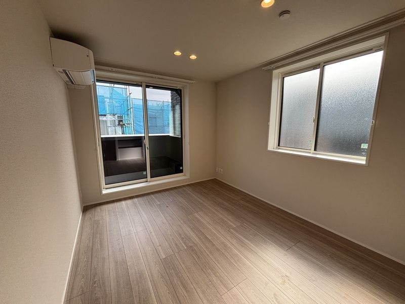 ジュヌ メナージュ 302