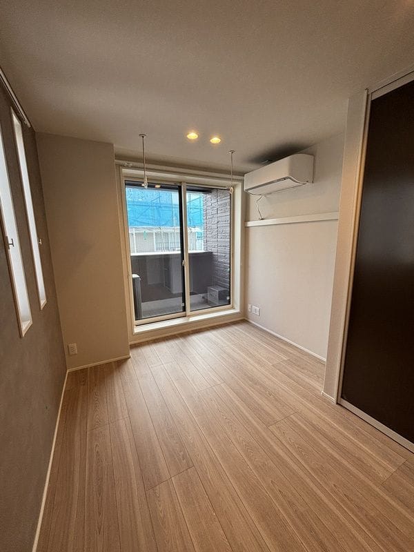 ジュヌ メナージュ 303