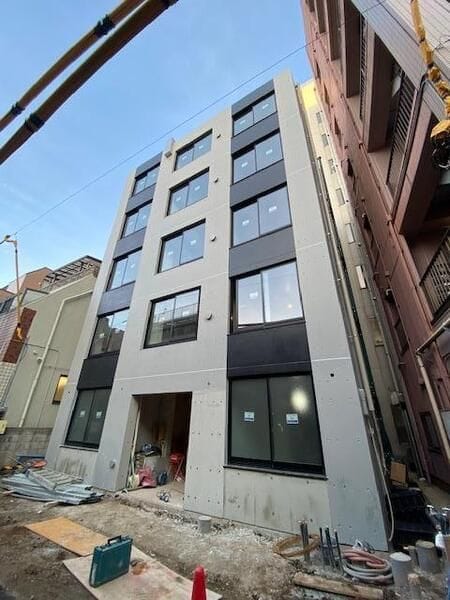 ガーデンスクエア中野 203