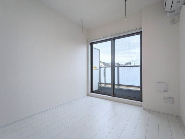 ラグゼフラット東六郷 0205