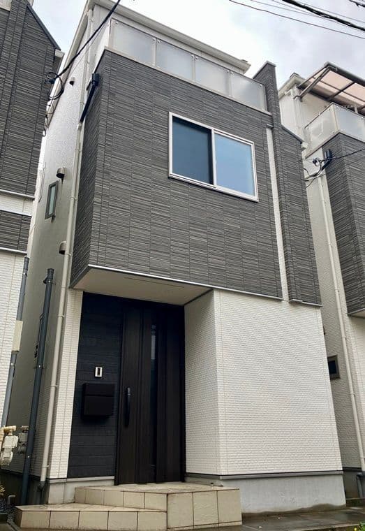 市谷薬王寺町戸建の写真