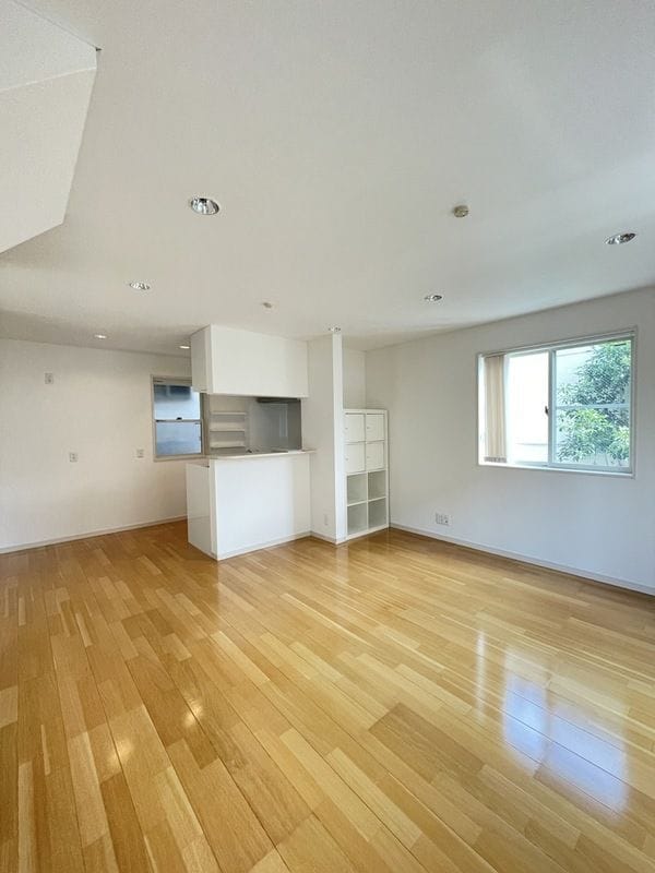 三宿2丁目戸建 33万円/なし/入力なし