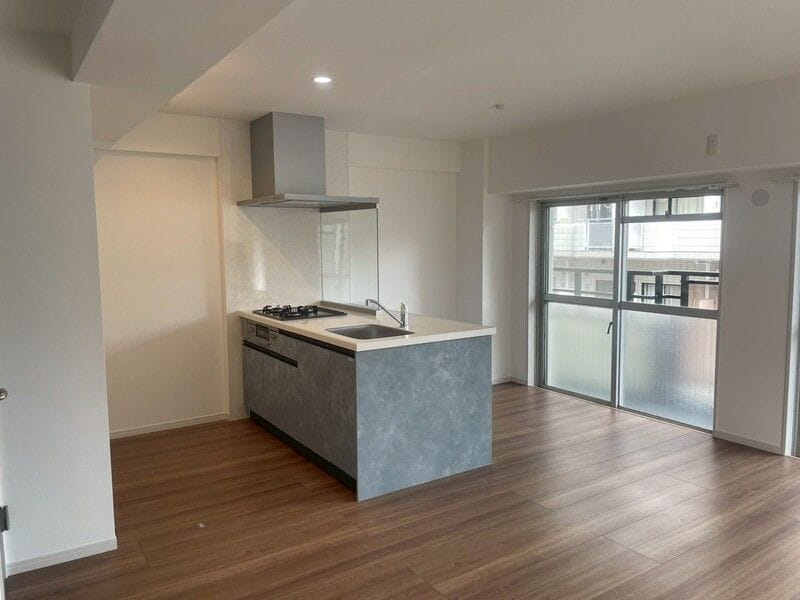 クイーンハイツ浅伊 405