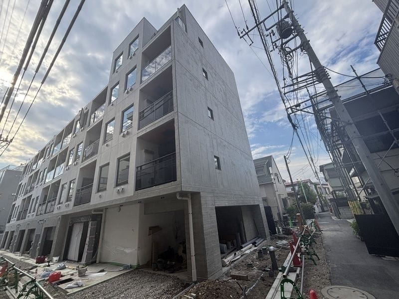 ルミーク北千住 304