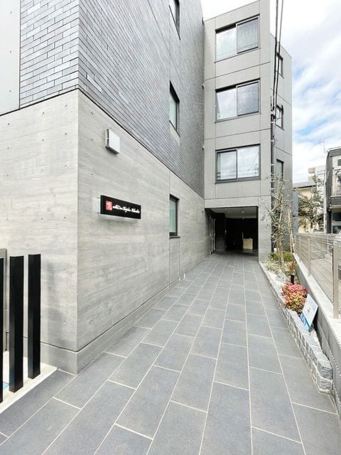 ミレドゥーエ新宿中落合 402