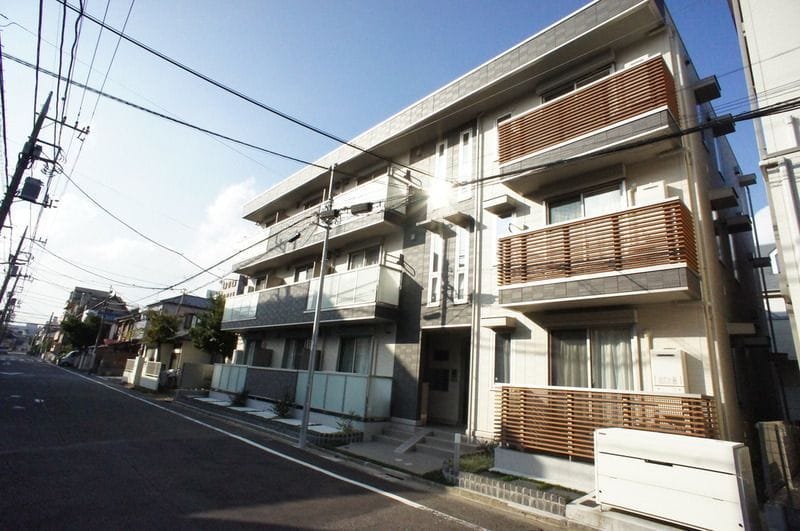 レセンテ三和 203