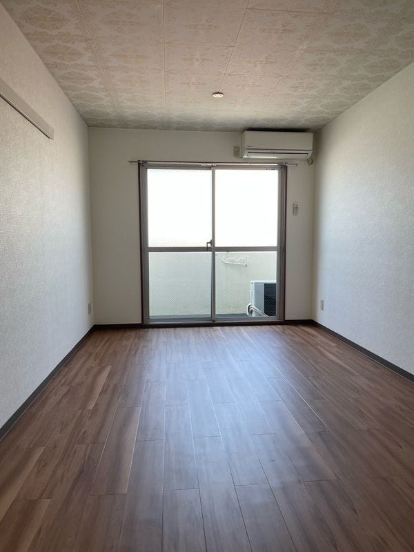 サニーヒルズ松原 303