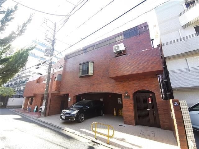 藤マンション 205