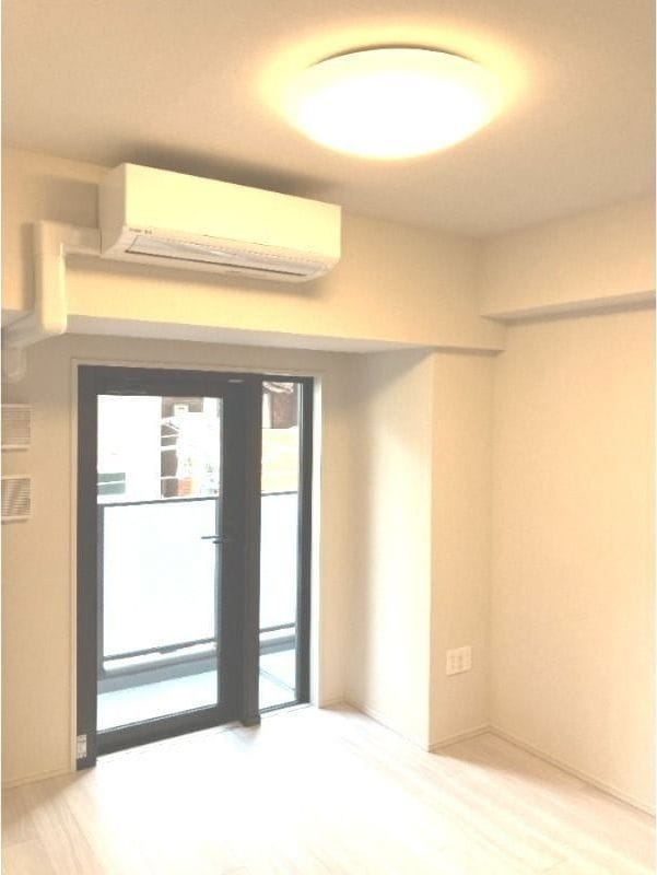 クリオラベルヴィ新富町 303