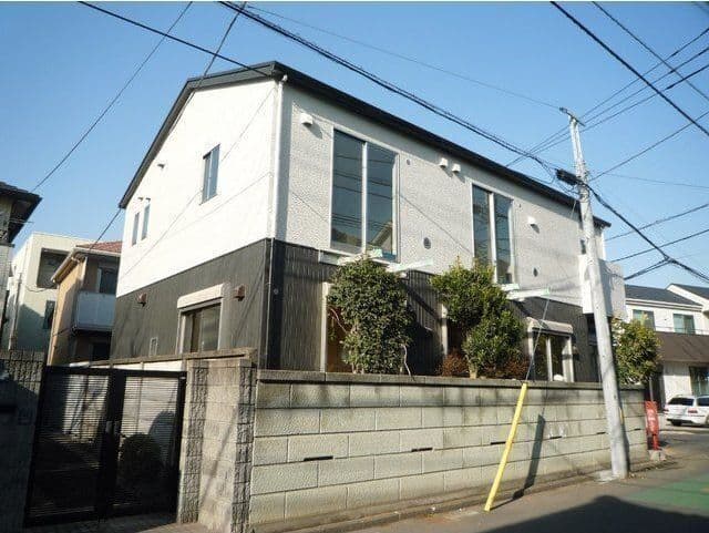 ヴィクトワール中村 203