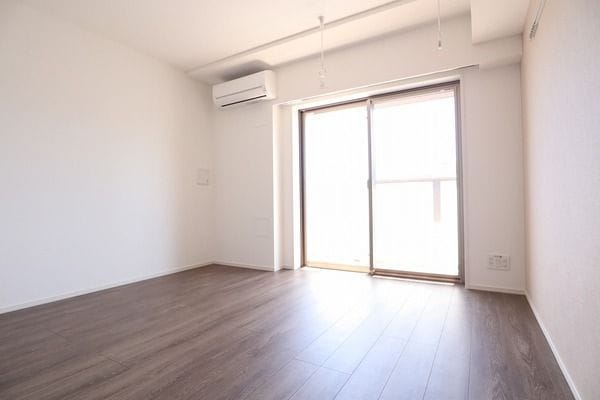 SQUARE CITY KITAMAGOME 404 間取り図