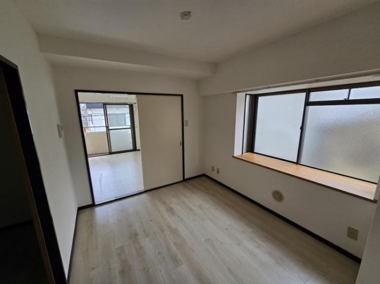 ハイツエスポアール 203