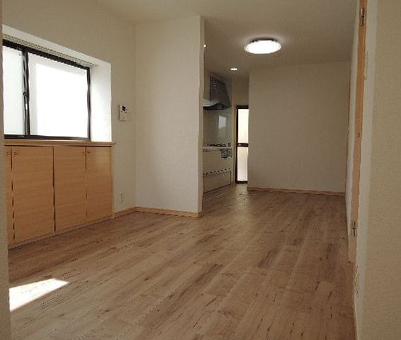 S-4022 29.7万円/3,000円/なし