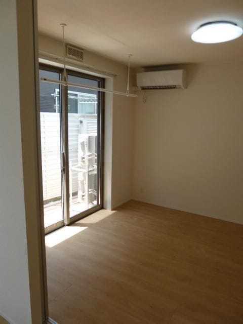 ブランメゾン三軒茶屋 102