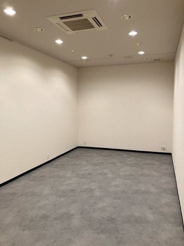 グランピア自由が丘 地下倉庫 8.8万円/なし/入力なし