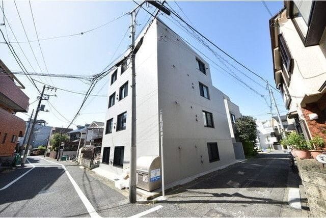エルフローラ三軒茶屋 301
