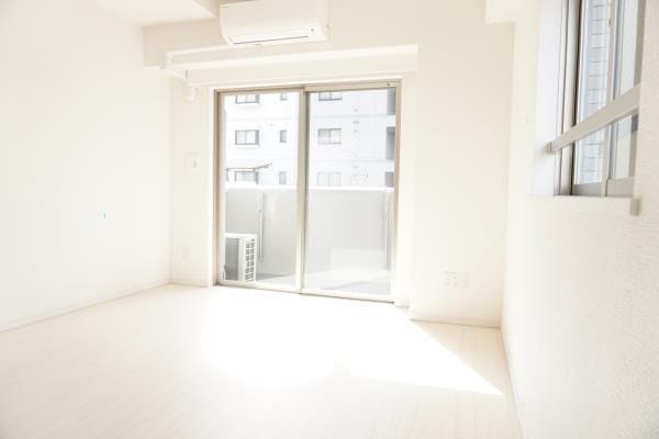 Cross Point AKABANE 403