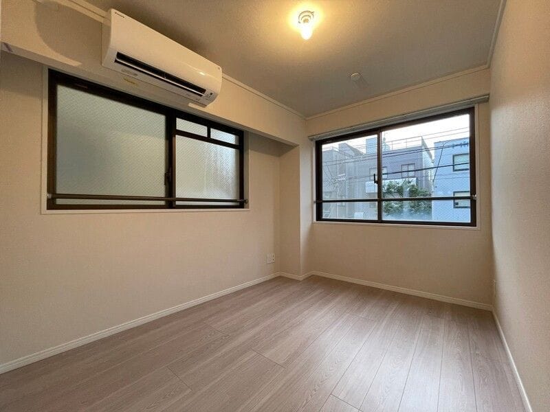 ミリアレジデンス高円寺 201