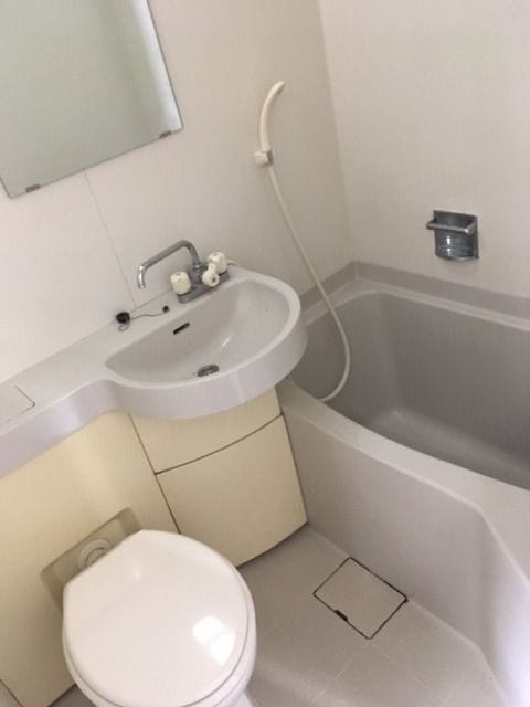 コムロンド四谷三丁目 302