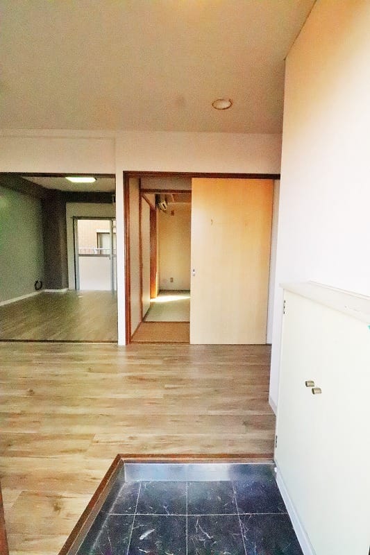 リベール根岸 302