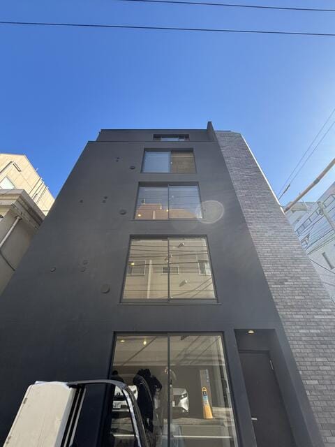 trias184 102