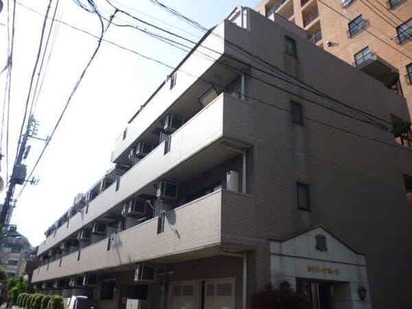 カテリーナ市ヶ谷 212