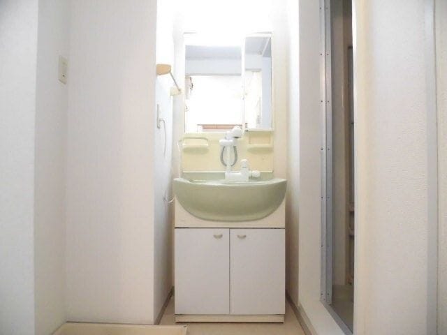 アビタシオン自由が丘 302