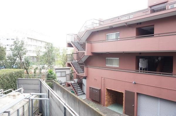 グランマルジュ市ヶ谷 101