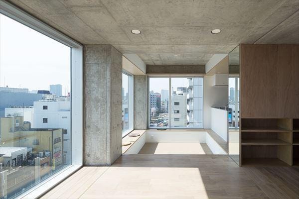 辰巳アパートメントハウスの写真