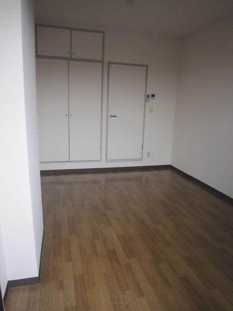 ファースト・アヴェニュー 603