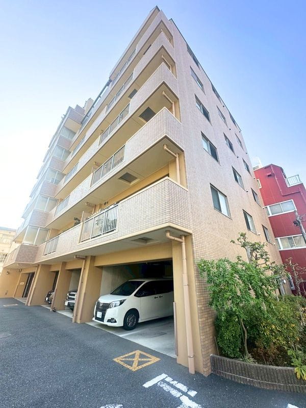 セザールアーバンデュオウエストの写真