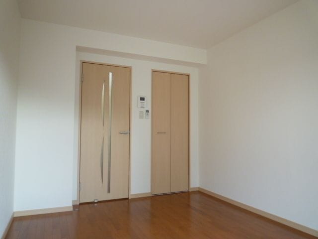 ベルク城山壱番館 402