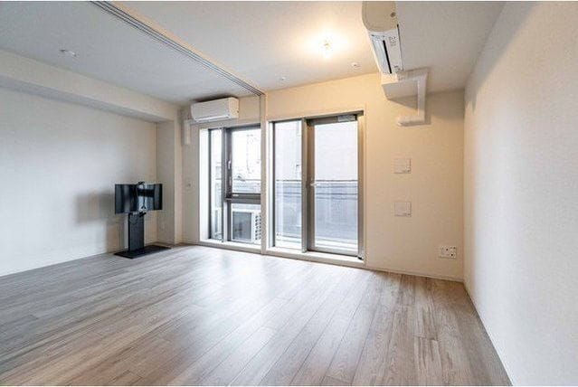 LUMIEC HONCHO EAST 302