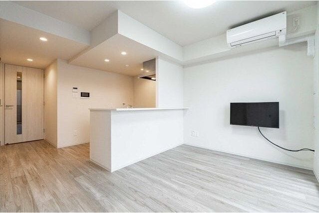 LUMIEC HONCHO EAST 403
