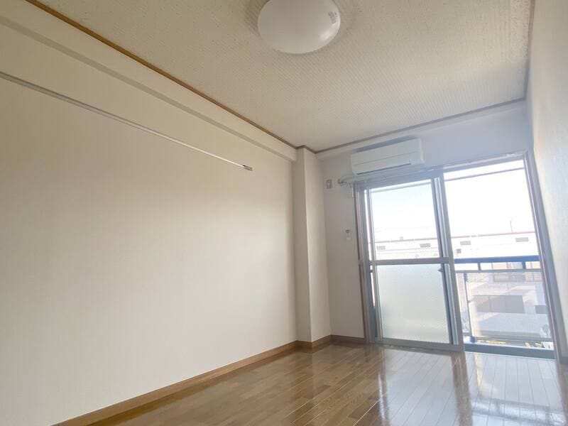 メゾンムジーク 102