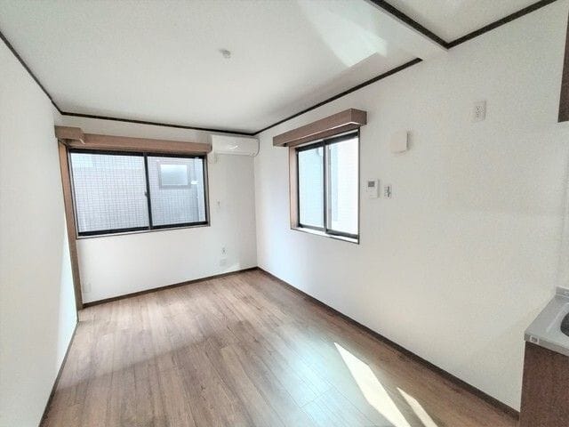 エントラスト綾瀬 204