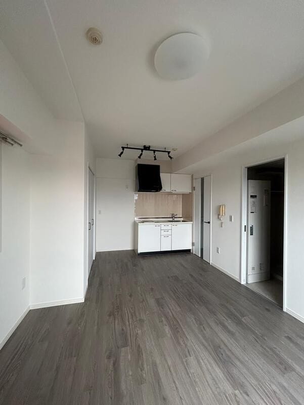 ルミークアン東中野 301